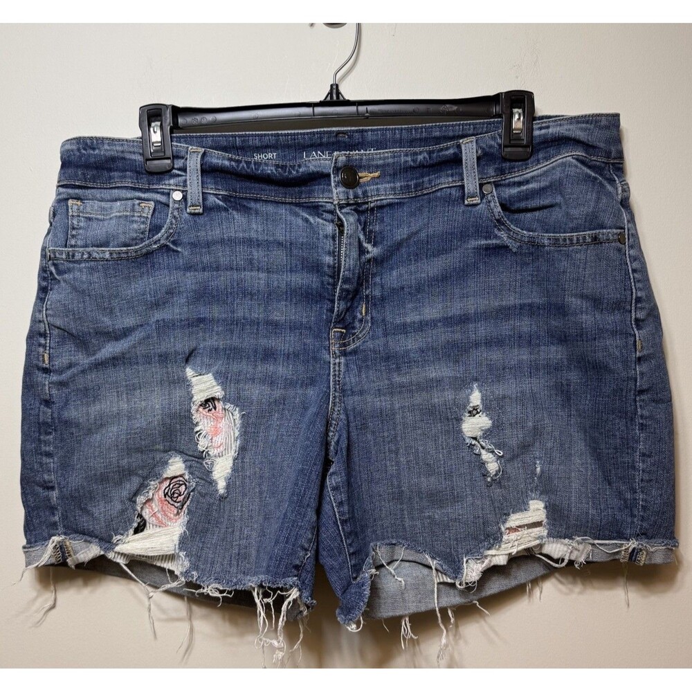 Lane Bryant Plus Denim Jean Shorts Distressed Floral Embroidery Cottage Sz 18